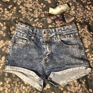 High waisted Acid wash denim shorts